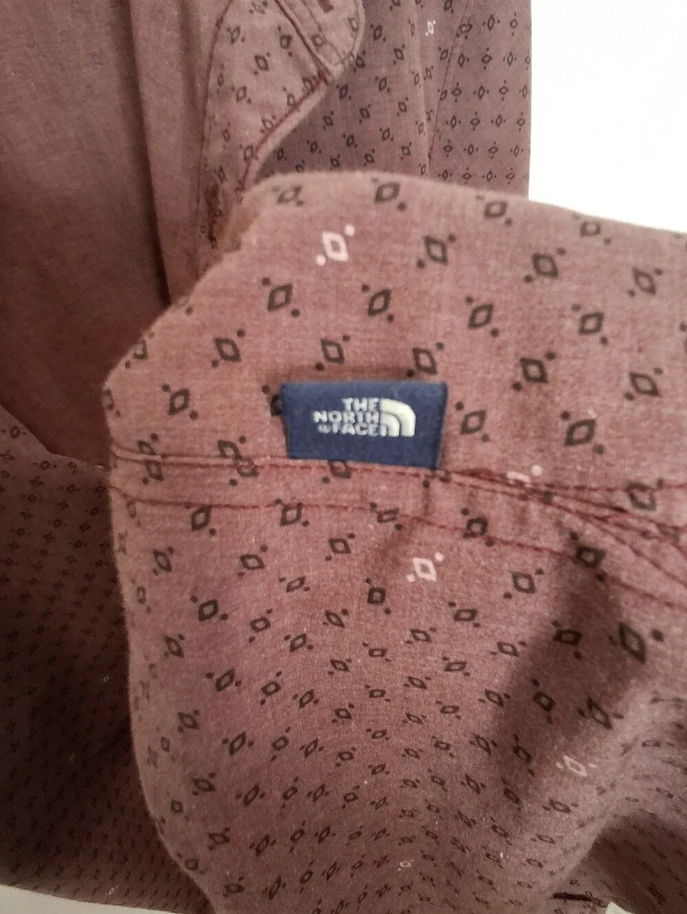 The North Face Men's Short-Sleeve Button-Down Shirt in Burgundy Microprint